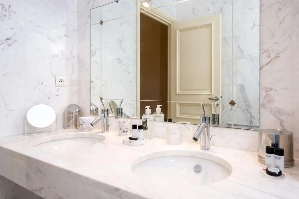 La Perle Luxueux Apt 135M2 Piscine Tennis Plage Privee Roquebrune-Cap-Martin
